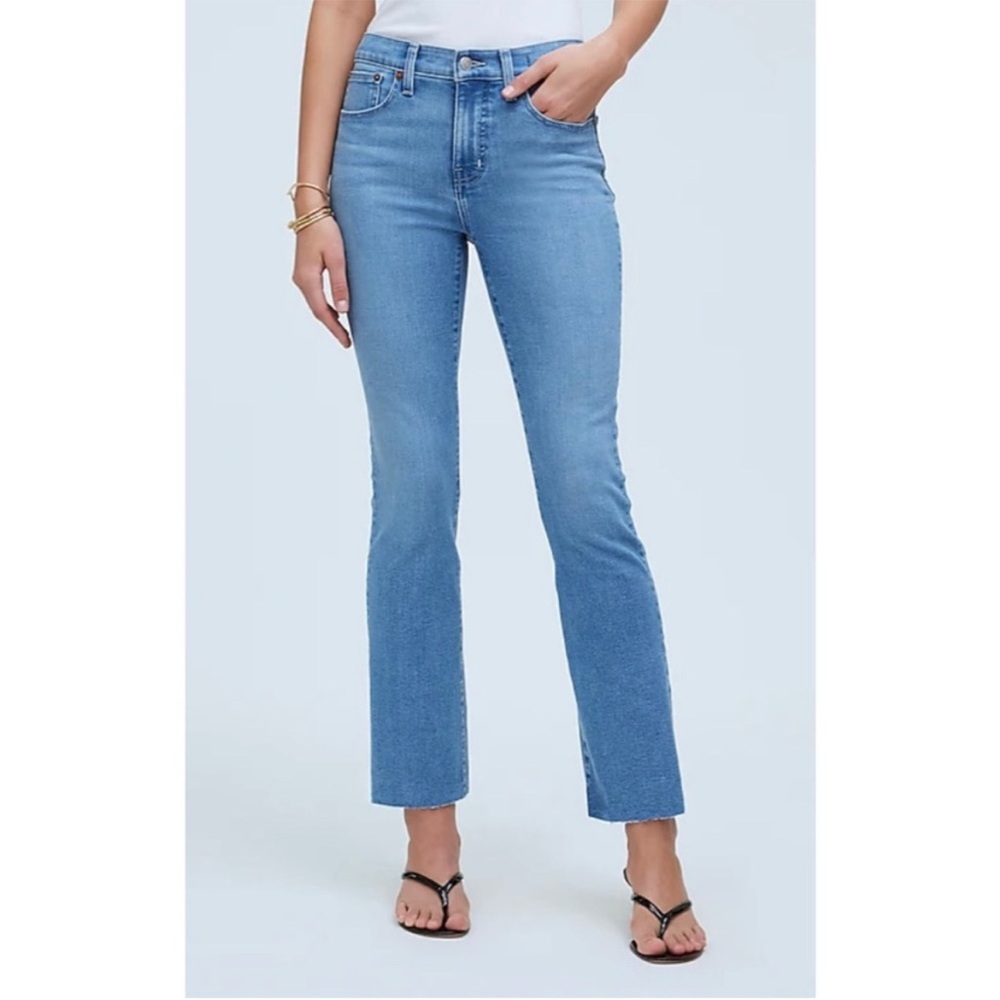 Madewell Mid Rise Kick Out Jeans light blue Size 24
